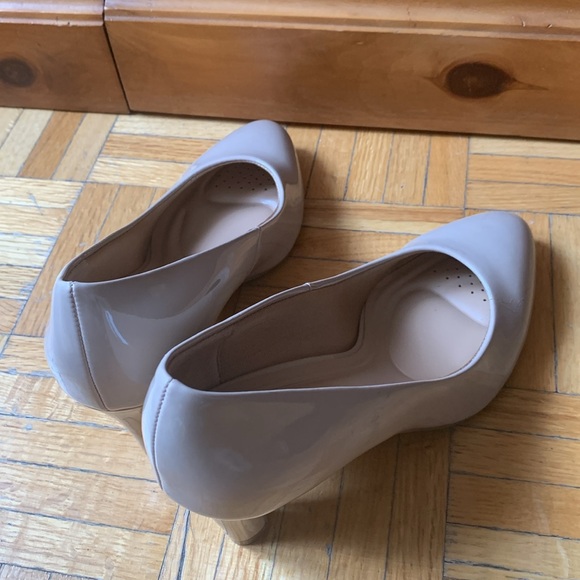Brand New women’s Nude pumps True Comfort heels 7.5 - Picture 5 of 6